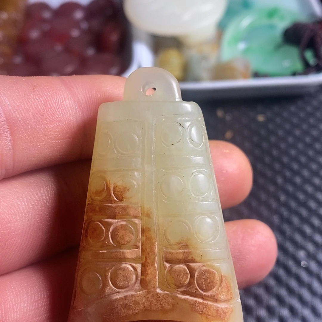 岫玉未镶嵌珠宝奇石