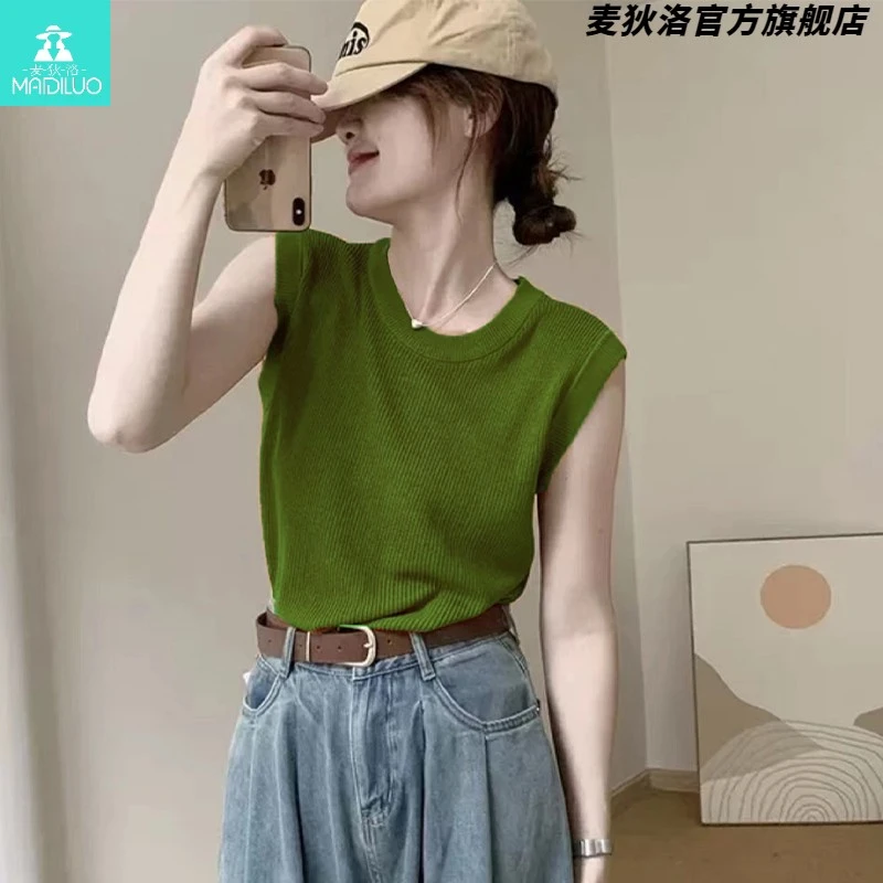 绿色无袖背心女装夏季外穿2025新款设计感冰丝针织衫正肩恤上衣