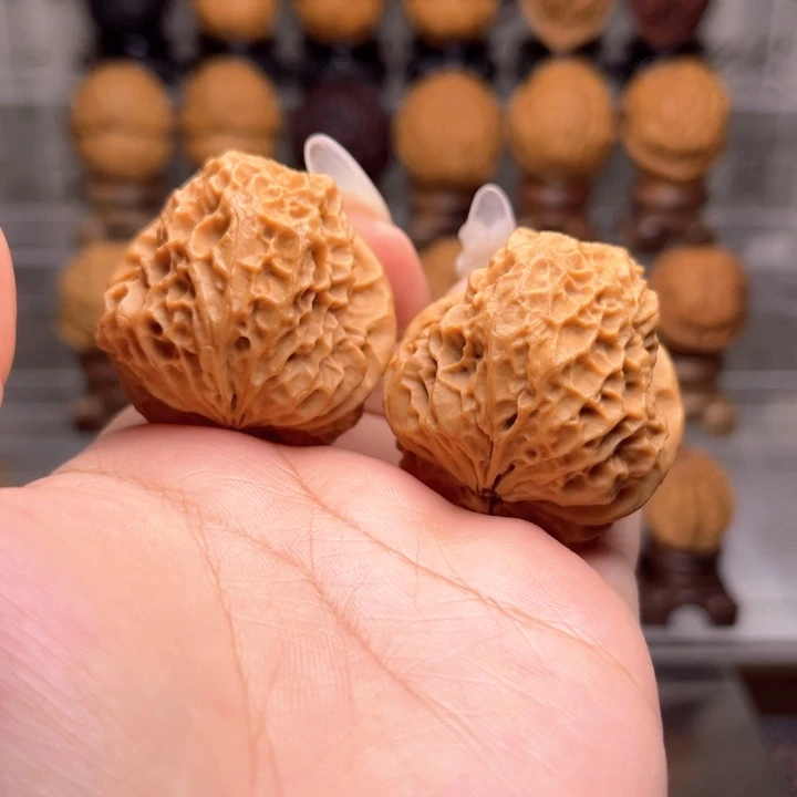 文玩核桃吊坠3……SHW蛤蟆头Y39
