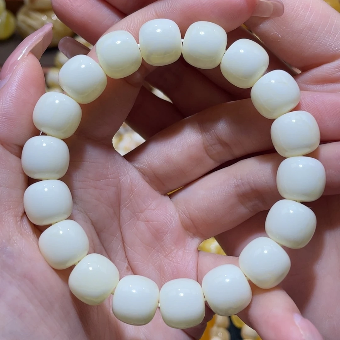 【闪购商品】裸石琥珀未镶嵌用****1