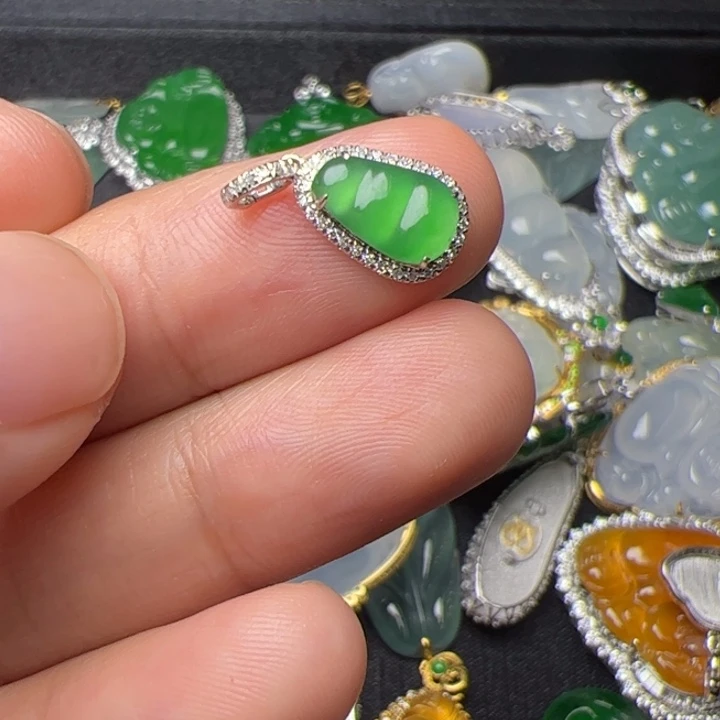 翡翠18K金镶嵌吊坠(不含链)