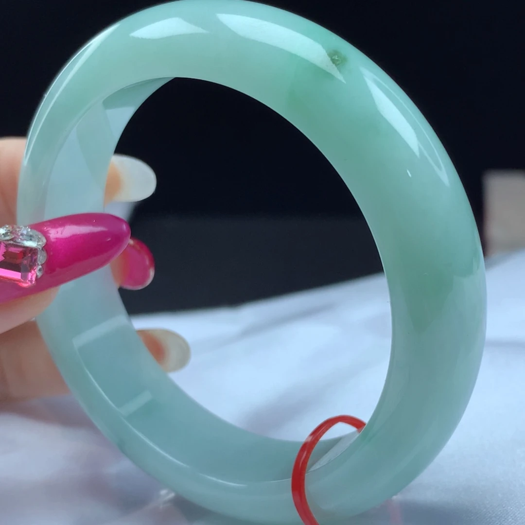 未镶嵌手镯翡翠95401，