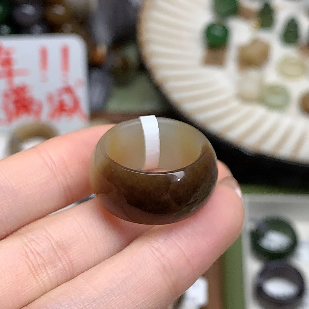 未镶嵌戒指和田玉17港码 金秋枫糖