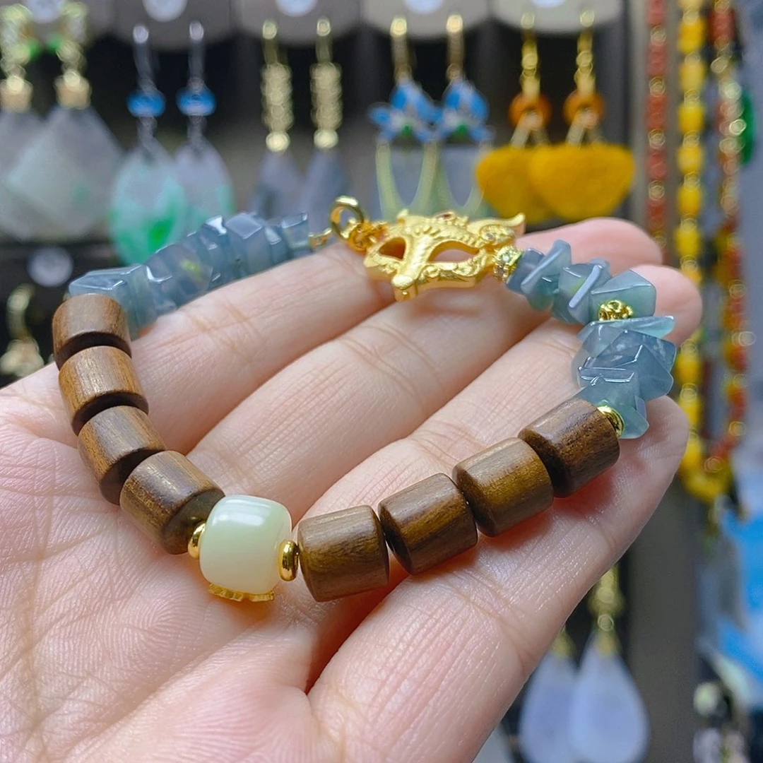 未镶嵌翡翠耳饰翡翠