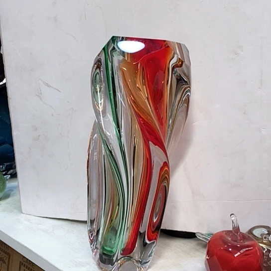 琉璃花瓶高32厘米口径6厘米