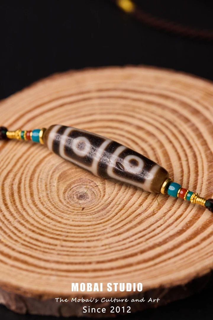 MOBAI Design 上肯超顶四眼