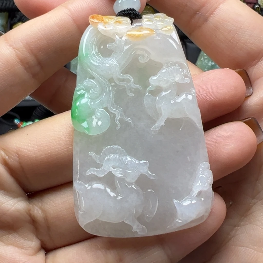翡翠未镶嵌颈饰三羊开泰