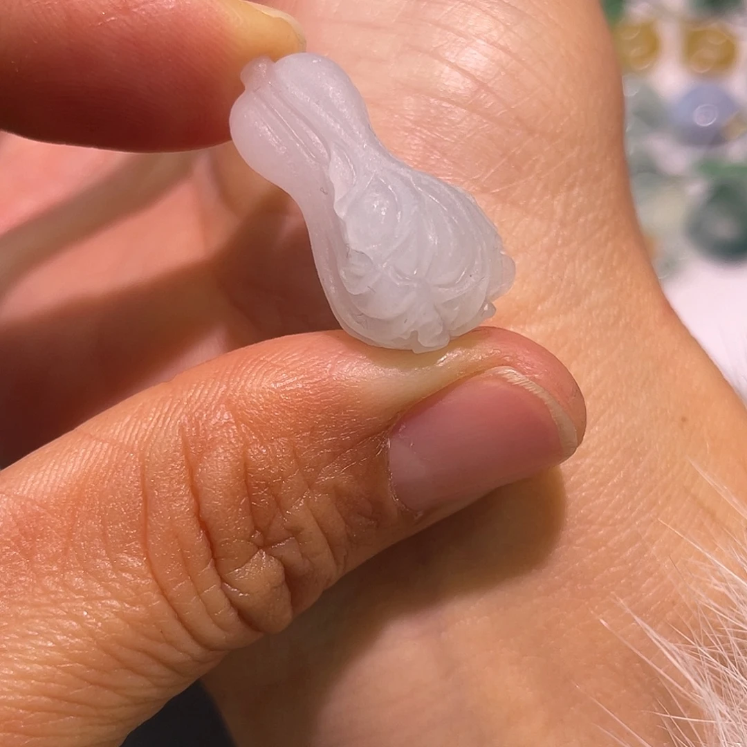 定制翡翠未镶嵌白菜