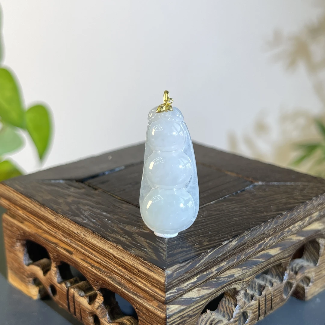 JXA24-22 天然缅甸翡翠A货 18K金扣福豆