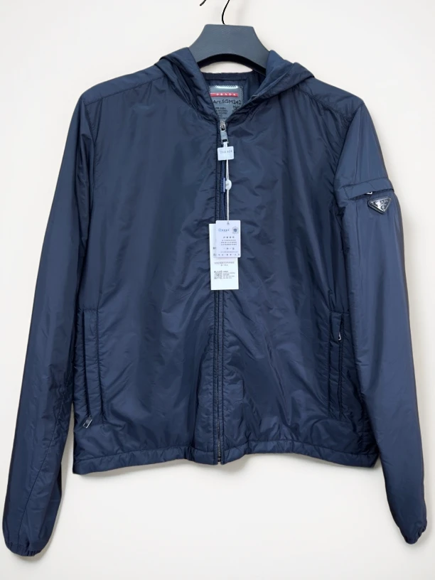 99新 Prada/普拉达 三角标尼龙外套/XL/99新/工价14800/r859