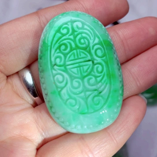 翡翠吊坠(不含链)未镶嵌