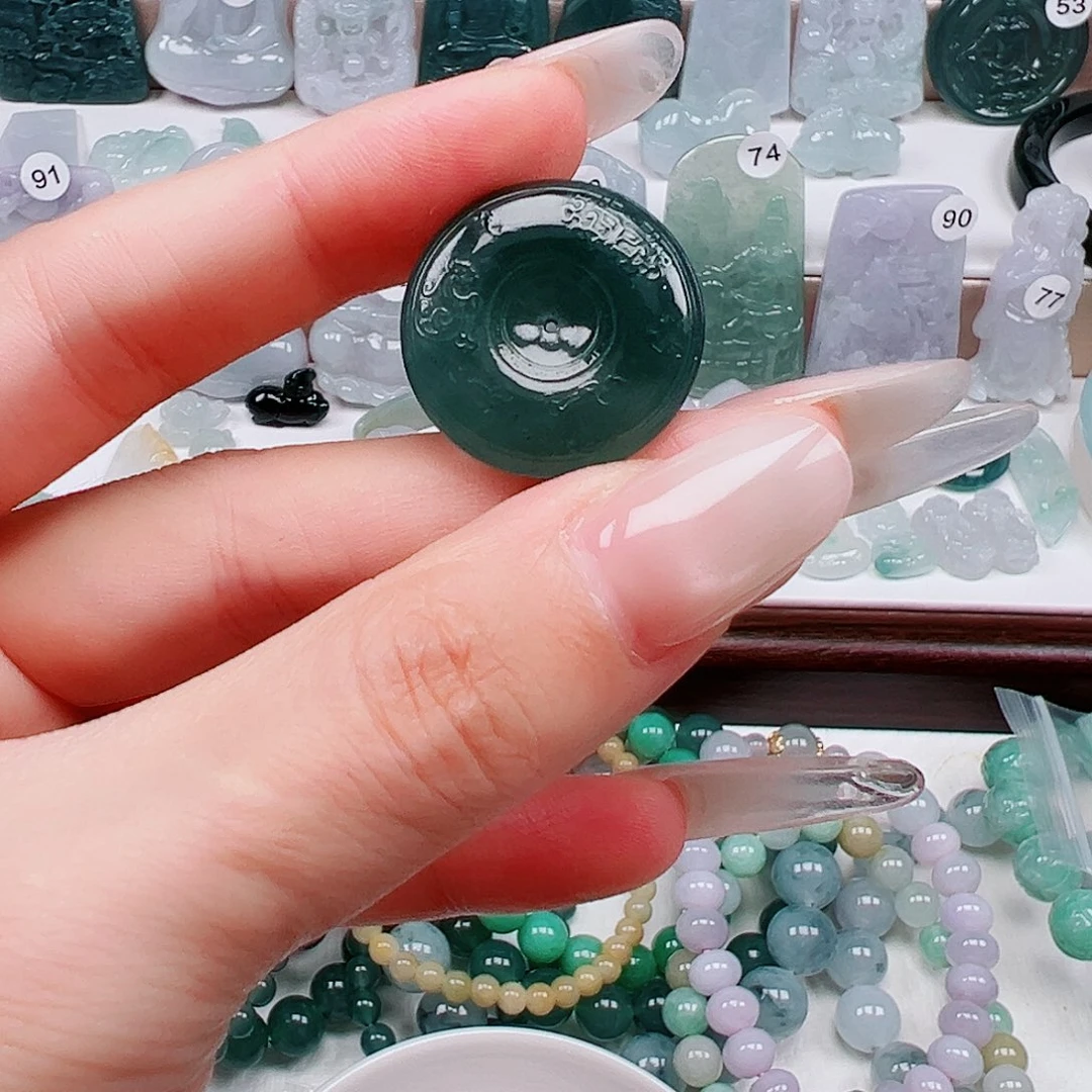 翡翠未镶嵌颈饰回纹平安扣