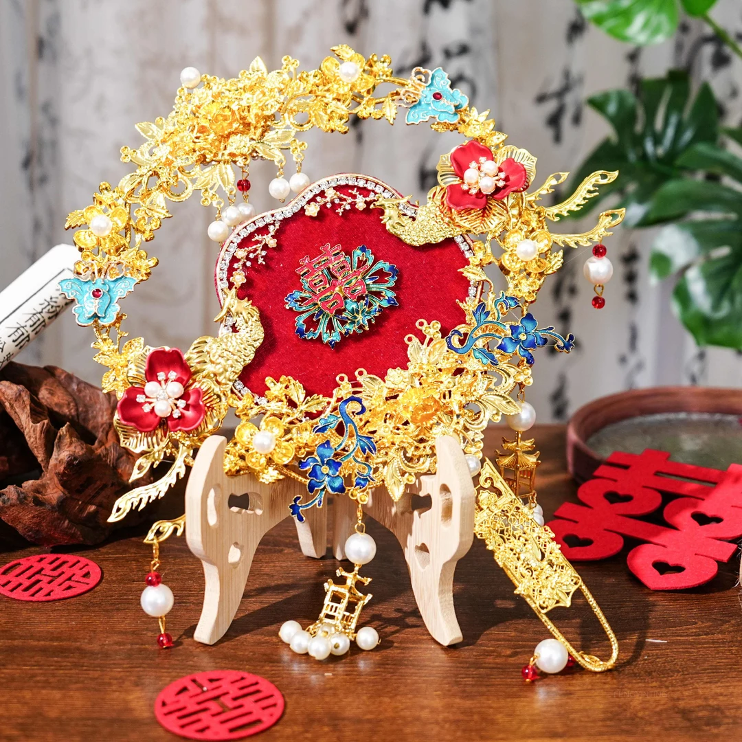 新娘凤凰结婚镂空汉服团扇中式大气婚礼晨袍秀禾龙凤褂扇子配饰