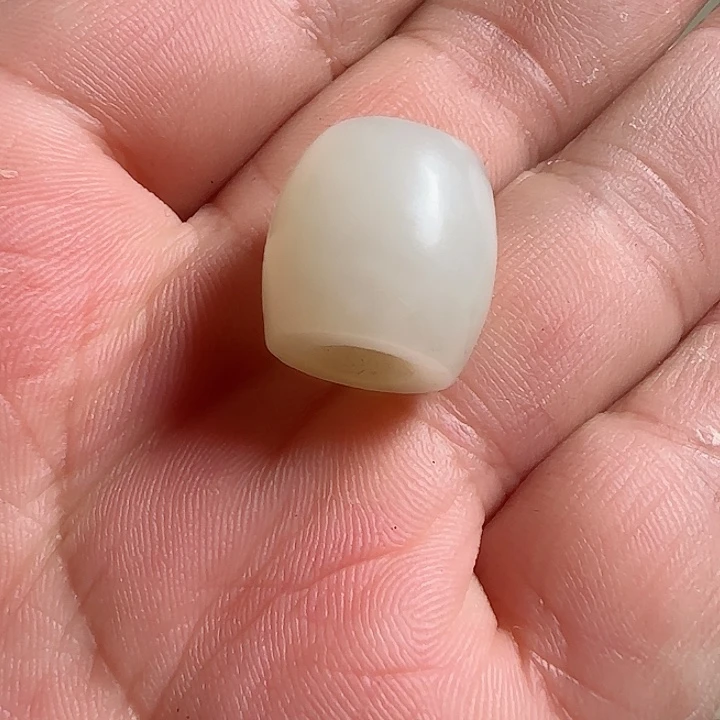 和田玉颈饰未镶嵌鸵**六