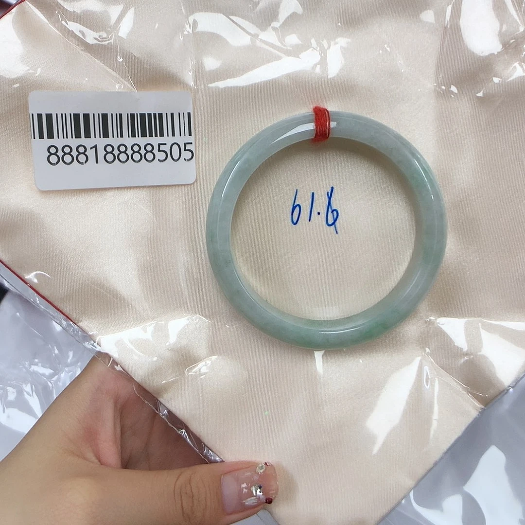 翡翠手镯未镶嵌天然缅甸翡翠手镯