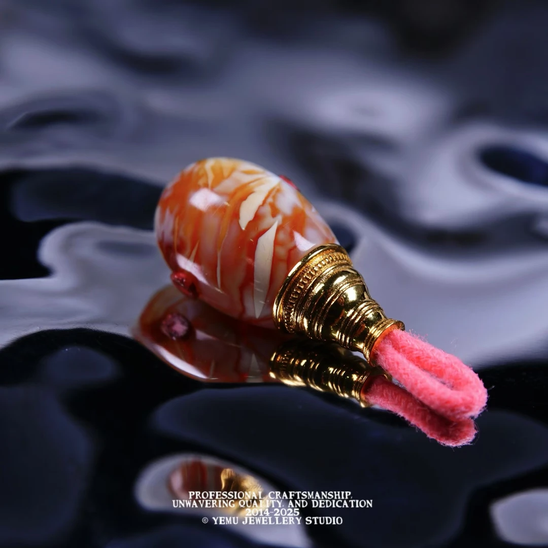 9.5毫米粉沁虎纹妖孽溶洞分体金三通 一物一拍 天然俄料琥珀蜜蜡