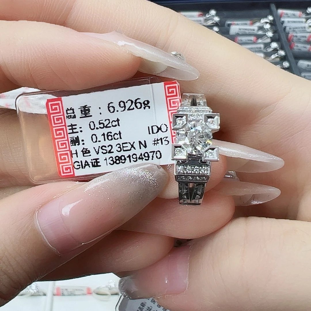 戒指/指环18K金镶嵌钻石