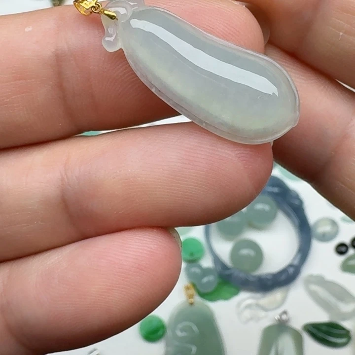 吊坠(不含链)18K金镶嵌翡翠