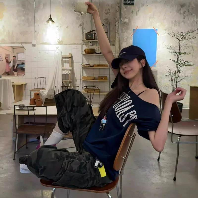 新款夏复古辣妹斜肩短袖t恤慵懒风露肩上衣修身显瘦百搭跨境批发