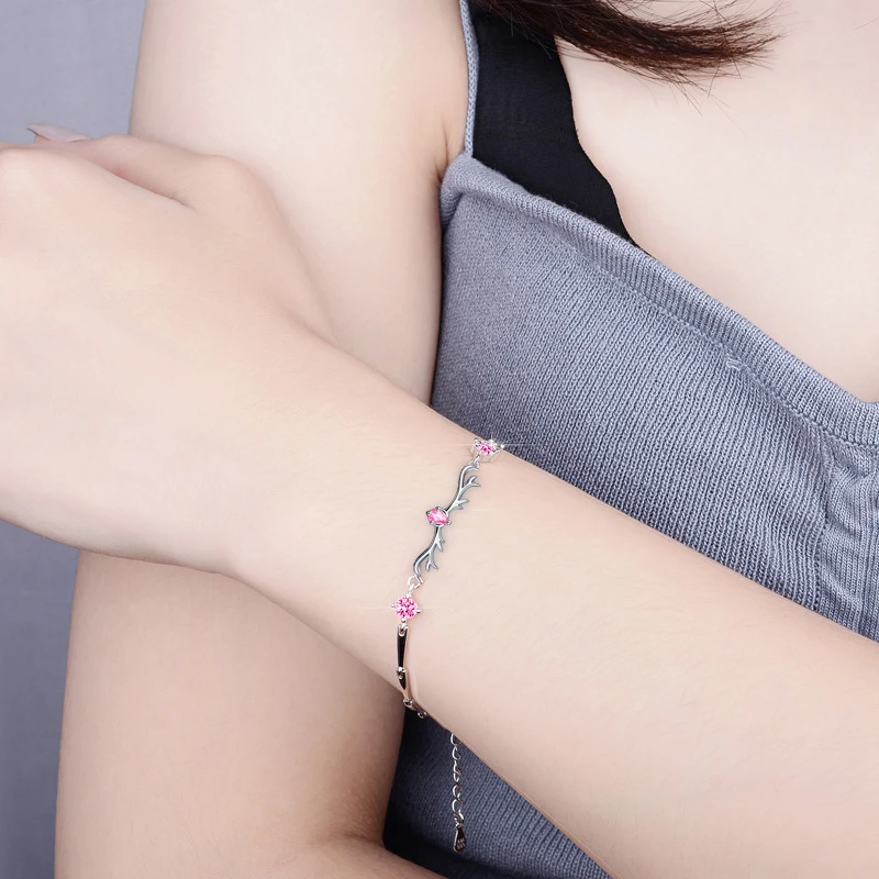 足银手链 气质s999纯银一鹿有你镶嵌手链百搭春季高级感鹿角链