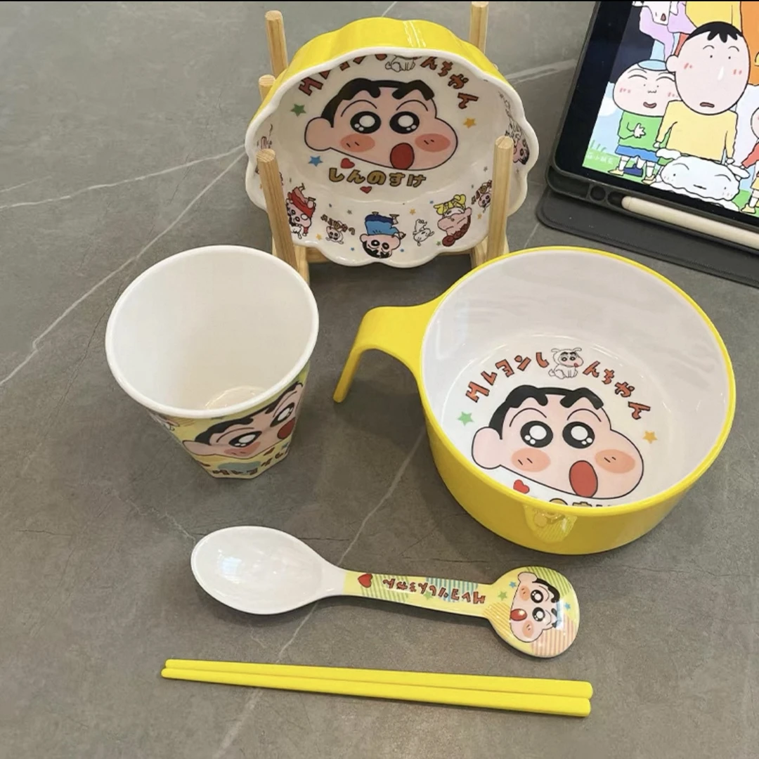 蜡笔小新高颜值碗家用可爱餐盘杯勺子筷子儿童小学生食品级花边碗