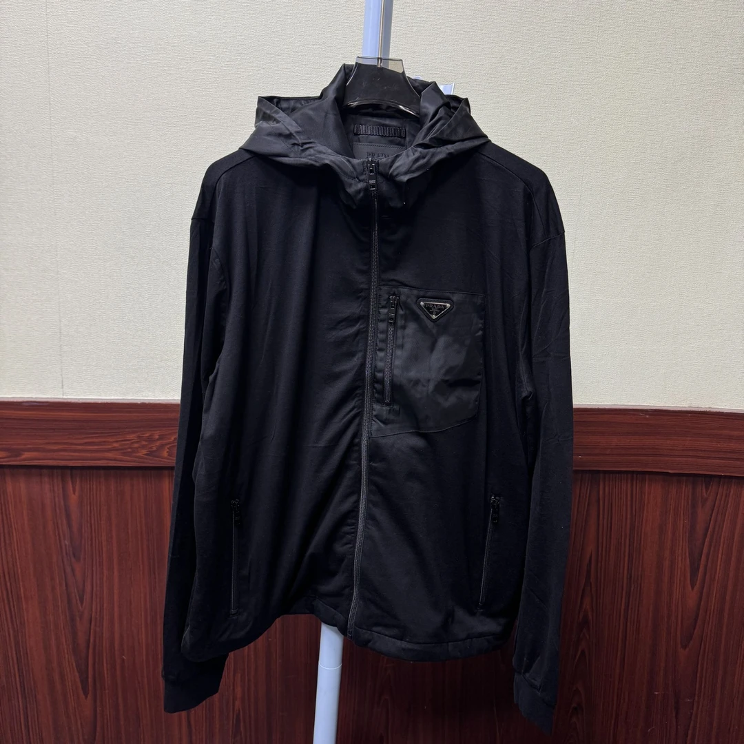 Prada/普拉达 男士连帽外套 tz6381aa