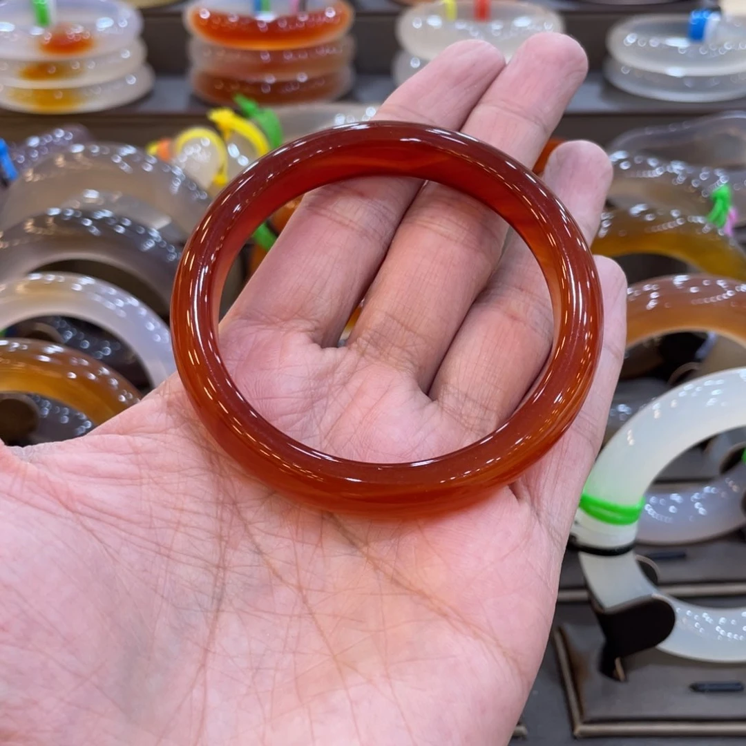 玛瑙/玉髓手镯未镶嵌