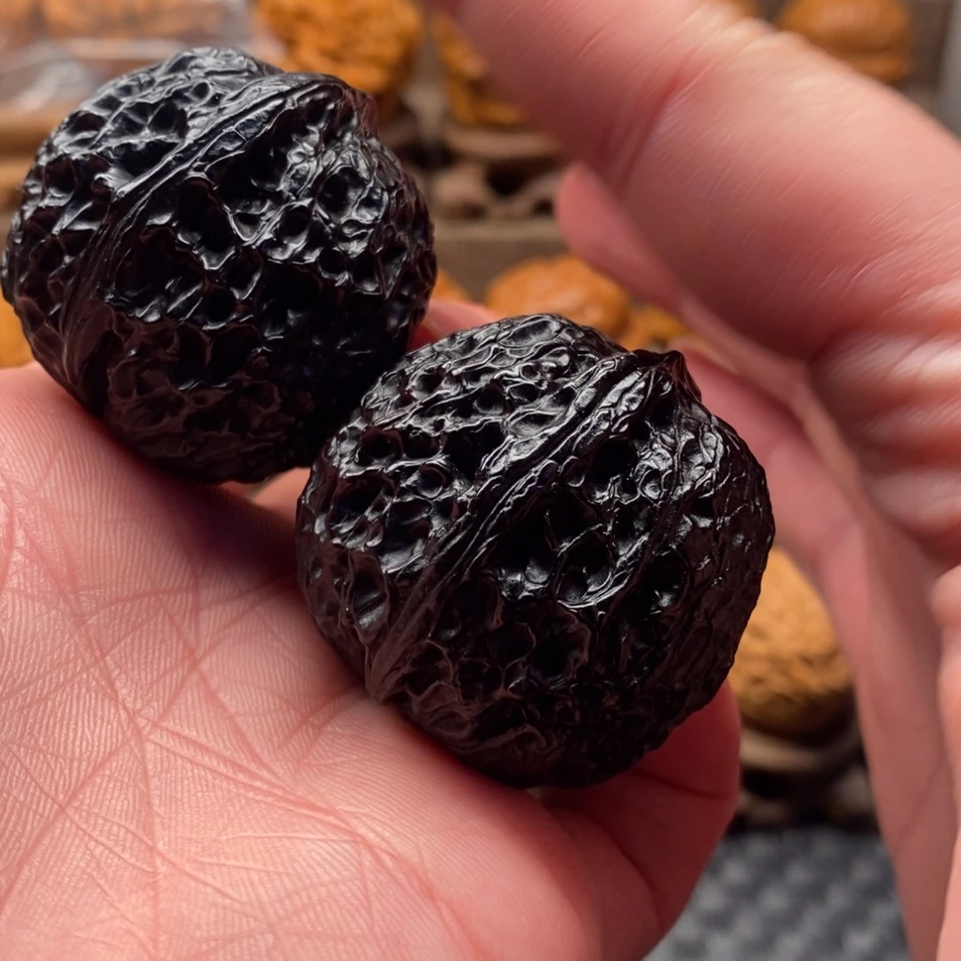 把件文玩核桃珊瑚满天星