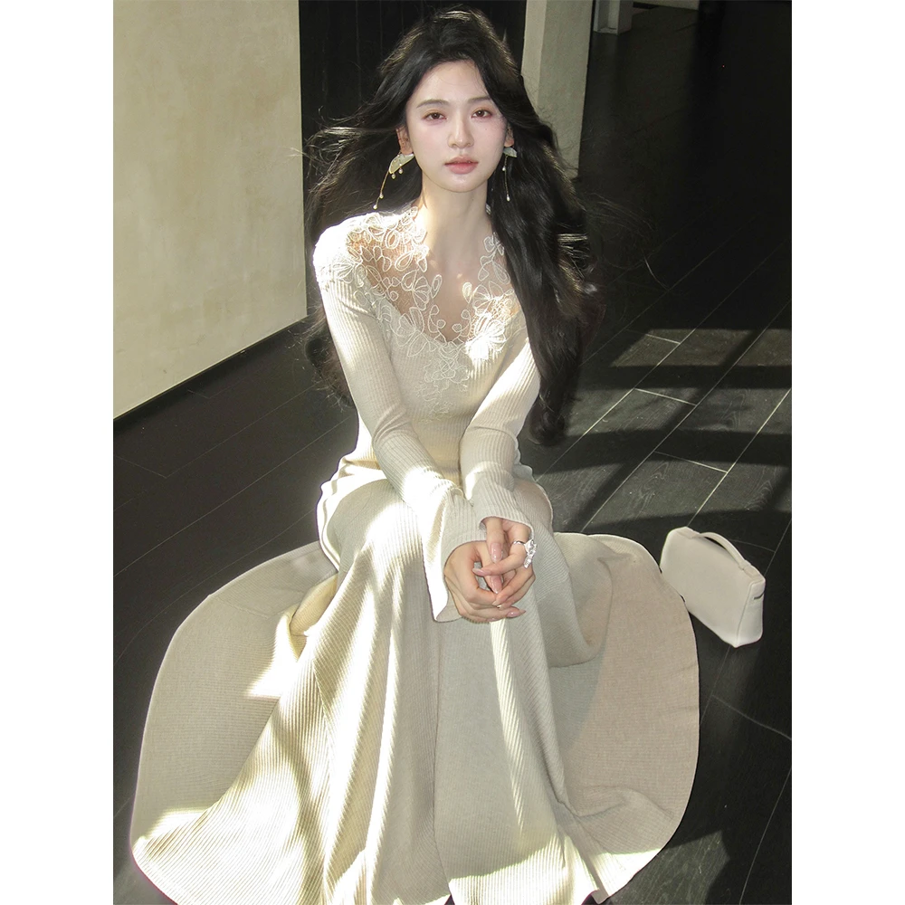 【不知雪】温柔氛围感蕾丝v领针织连衣裙收腰显瘦a摆长裙22897#