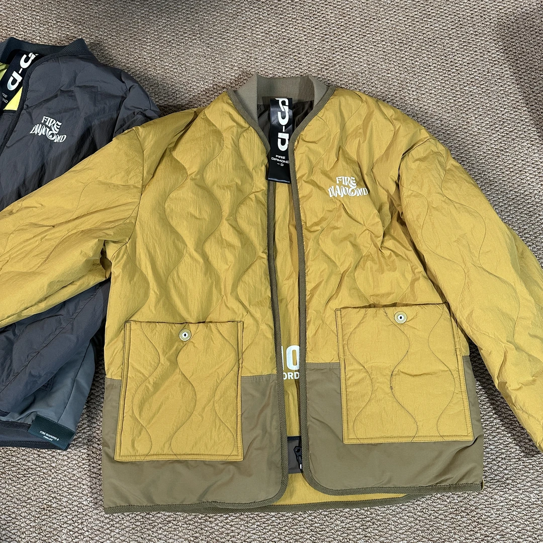 2025轻薄款羽绒服男黄色预售链接