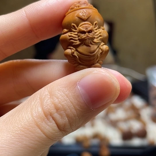 手串/手链橄榄核钟馗 三通