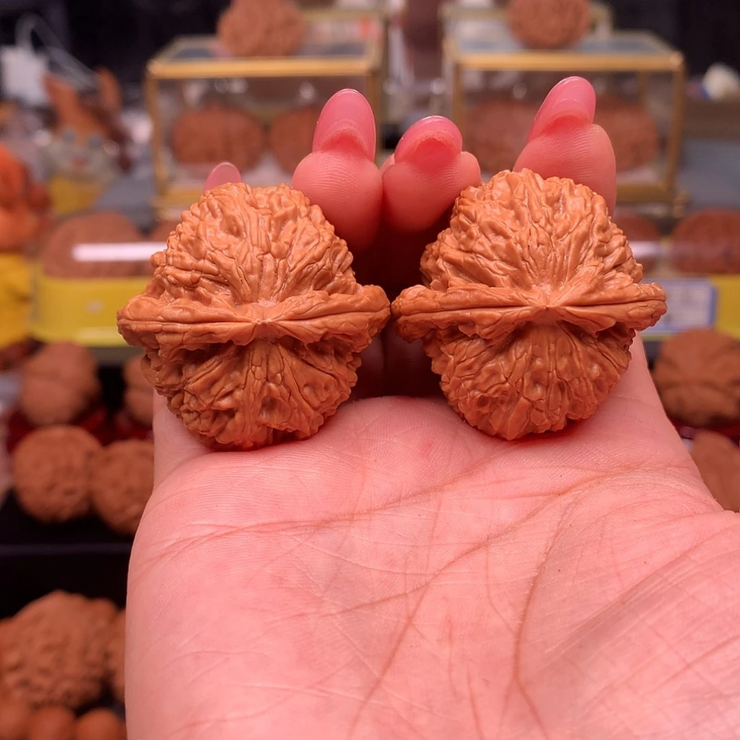 文玩核桃把件白狮子39