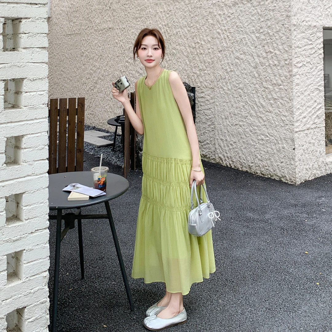 绿色法式海边度假连衣裙2025新款今年流行爆款夏日绝美无袖背心裙