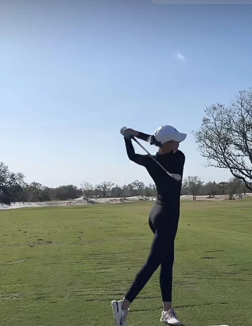 顾同学韩国潮牌棒球帽--户外-大帽檐百搭时尚