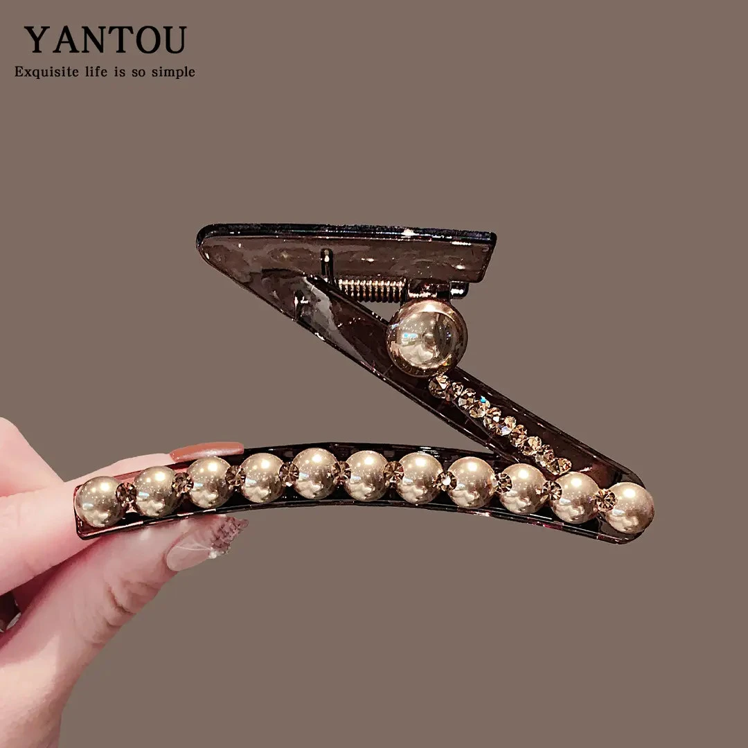 【轻奢设计】Z字型珍珠大抓夹后脑勺盘发鲨鱼夹发抓夹时尚发卡发夹商品图