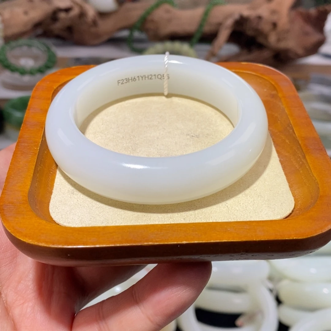 和田玉手镯未镶嵌7*