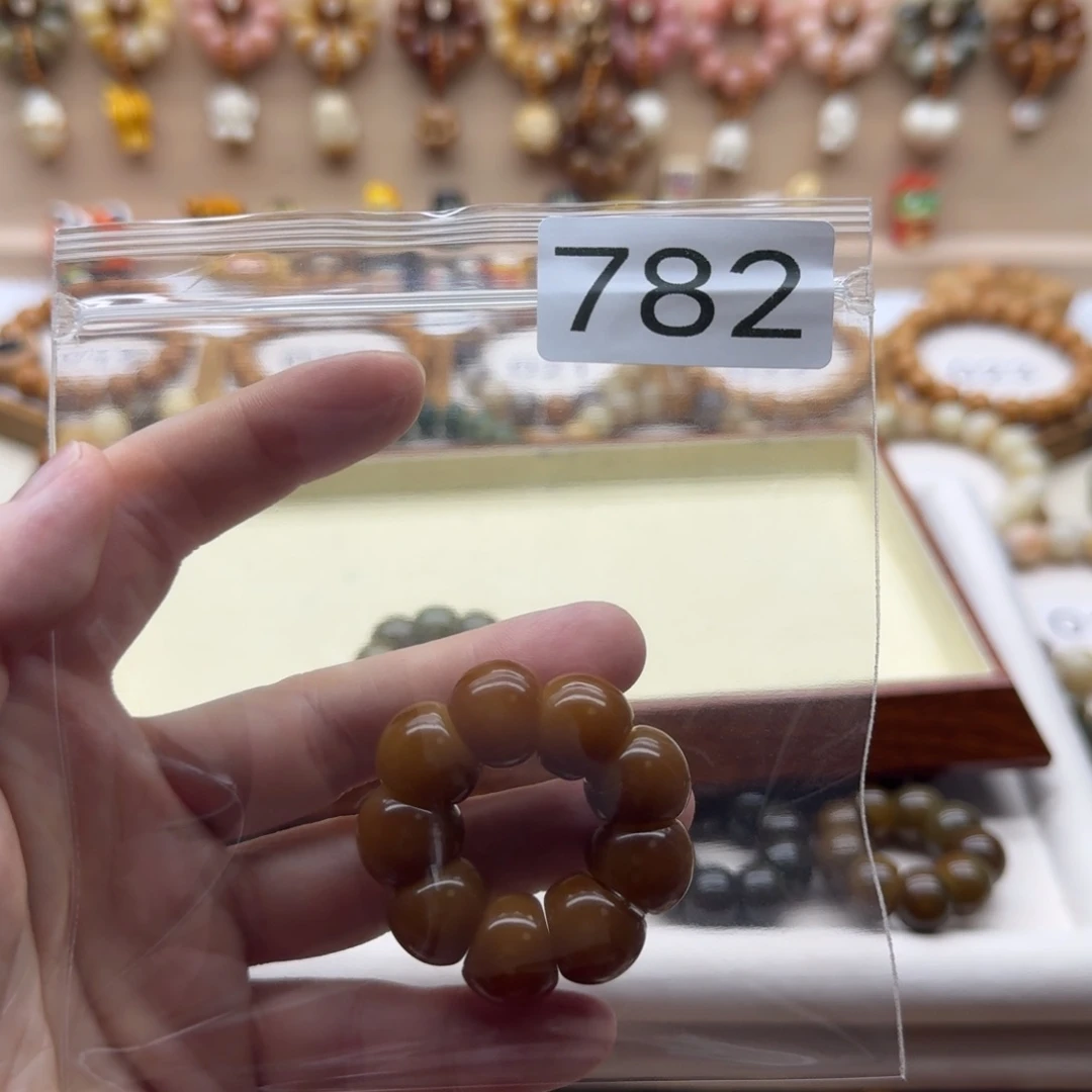 Ω***Ω吊坠菩提根/象牙果