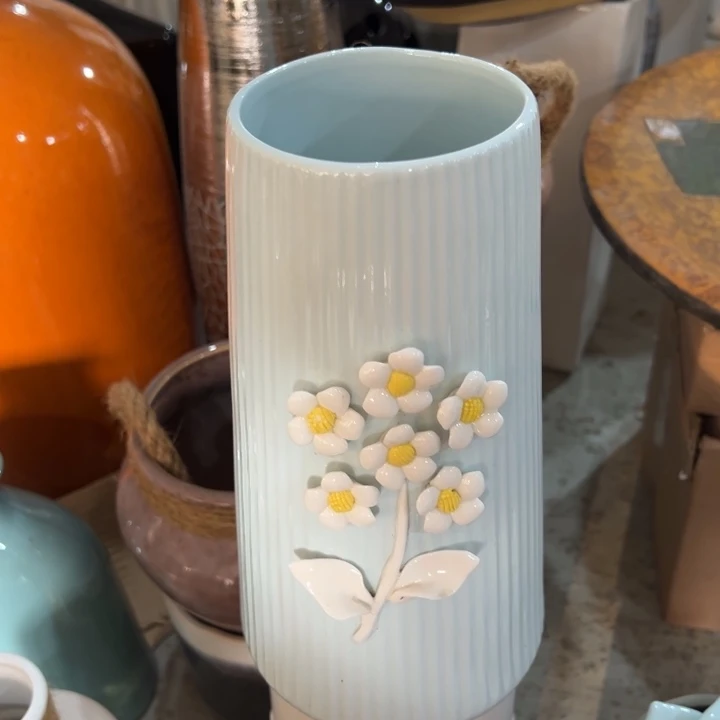 陶瓷花瓶摆件微瑕捡漏出