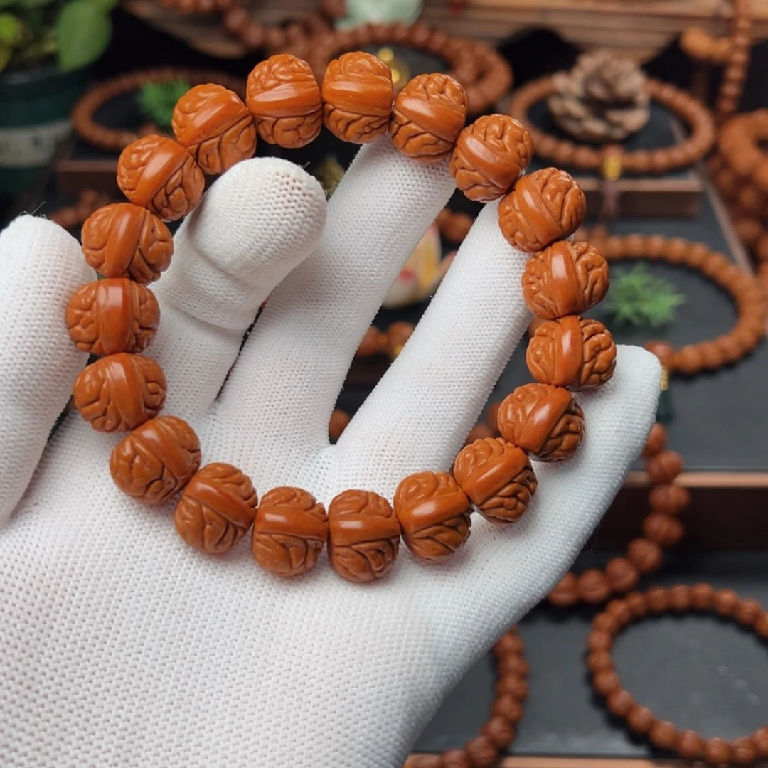 吊坠桃核16精品红皮满天星