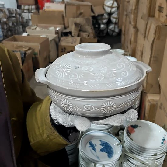 绿泥盘子碗茶壶啥都有