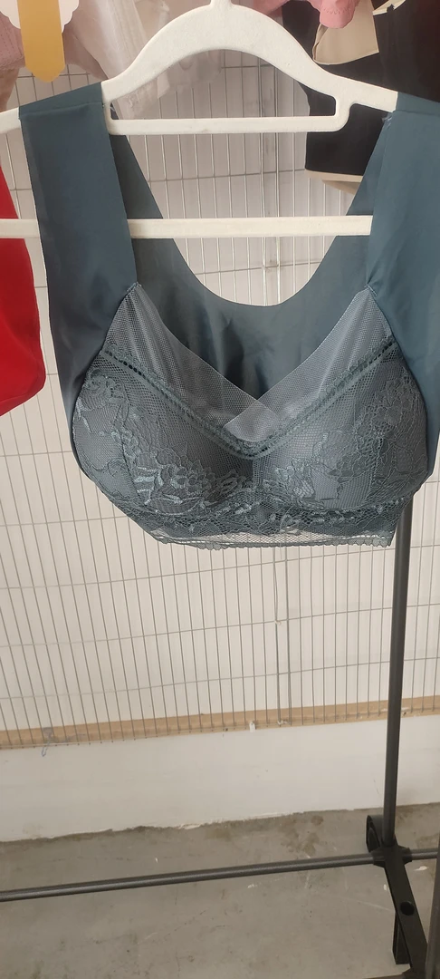 大码女士无痕无钢圈薄款美背文胸背心式内衣大胸显小