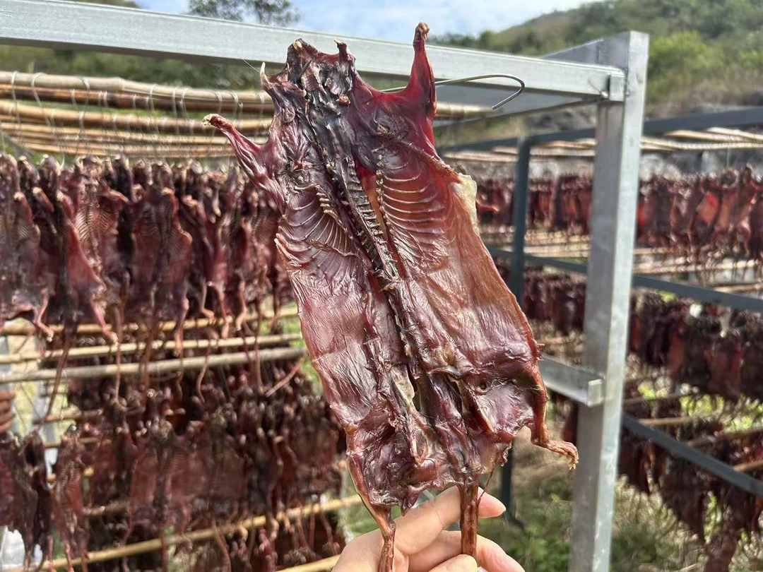 粤北山区农家乡下自然风干腊山薯干 田薯干 咸香风味