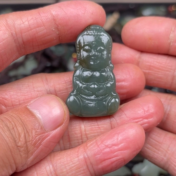 和田玉吊坠未镶嵌