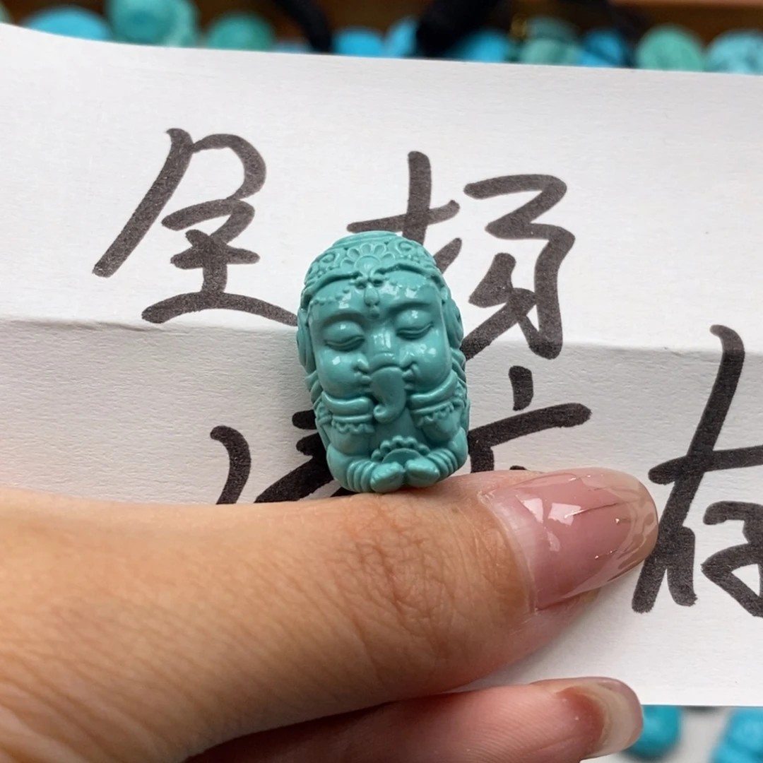 绿松石未镶嵌颈饰