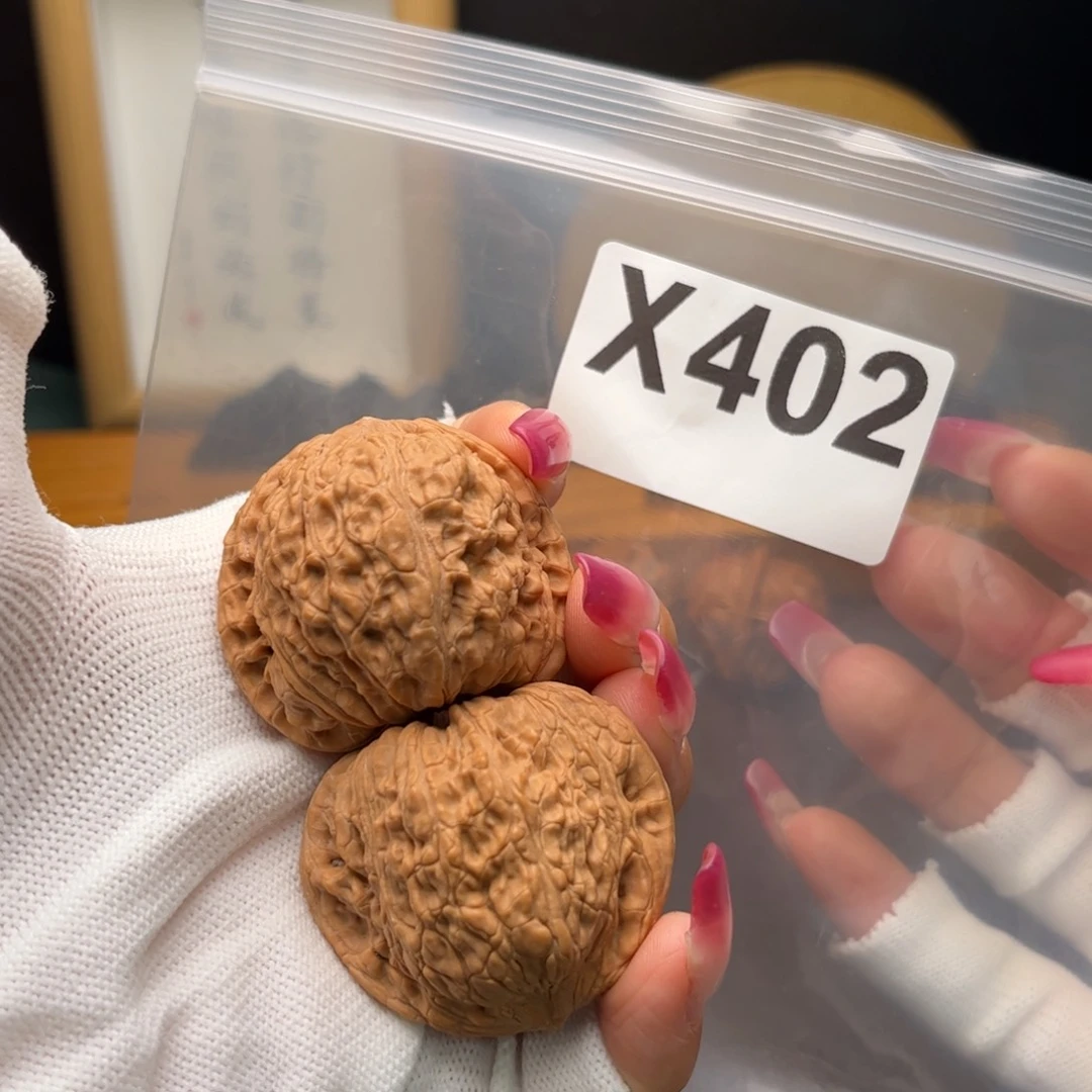 文玩核桃把件42左右绣球x 402