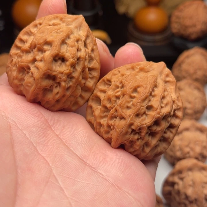 文玩核桃吊坠佛肚