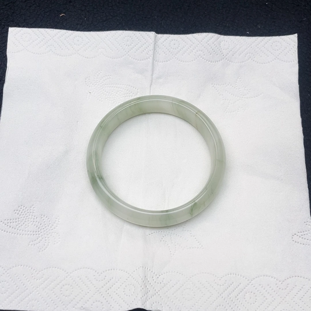 石英质玉未镶嵌手镯92