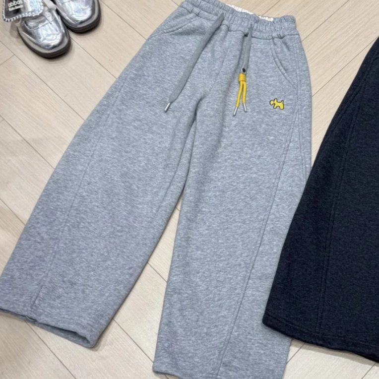 3855童装刺绣小马加绒卫裤