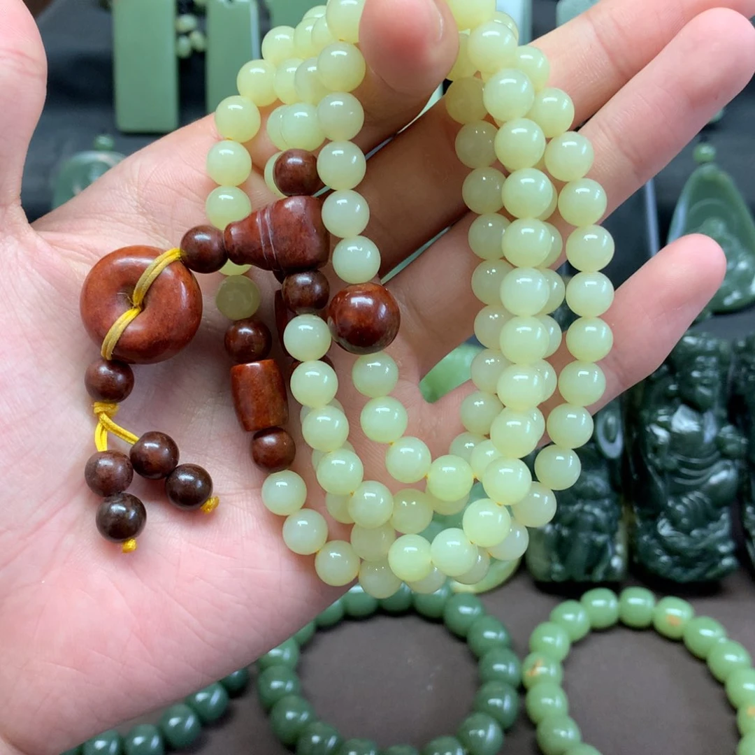 岫岩河磨玉（透闪石质玉）未镶嵌颈饰