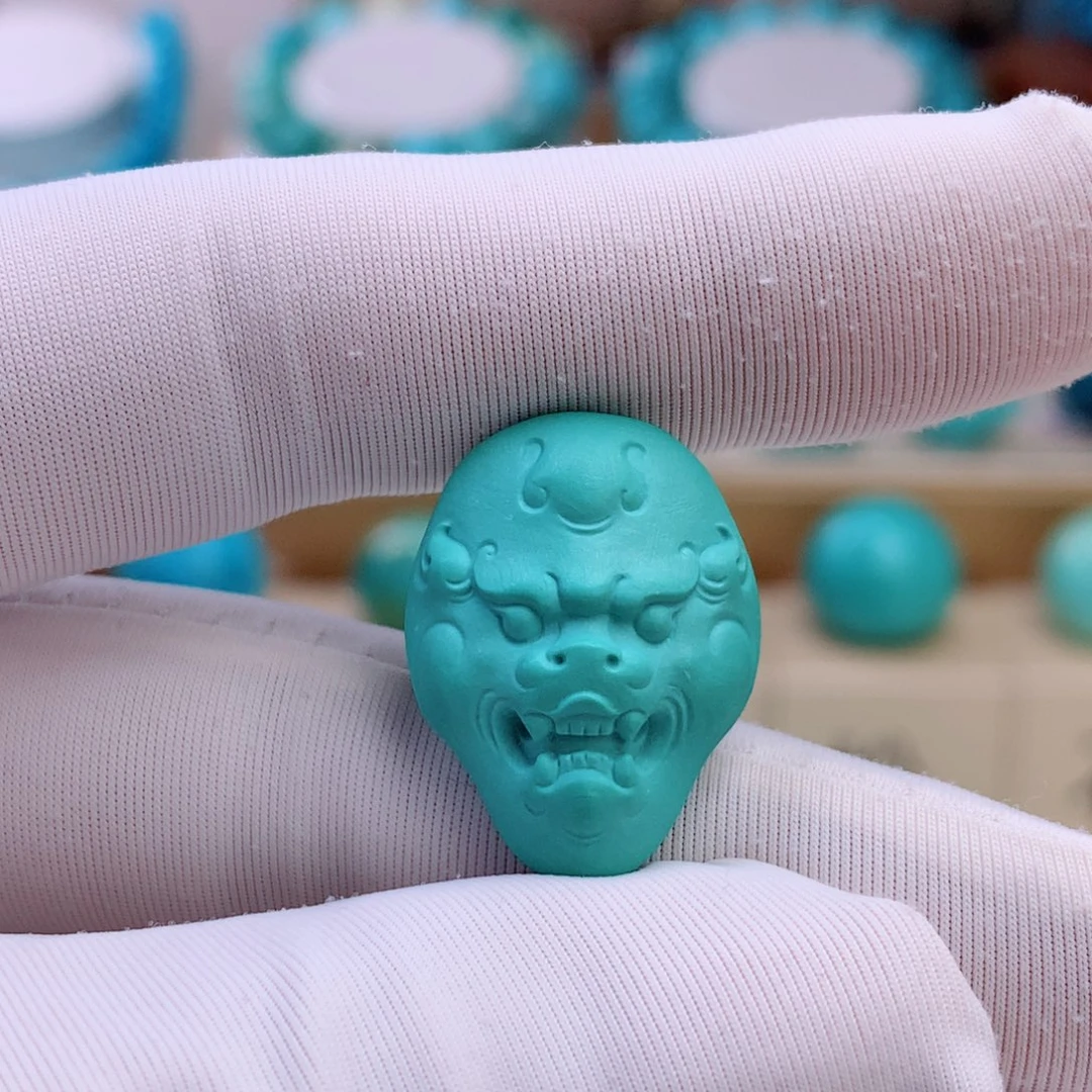 绿松石未镶嵌挂件